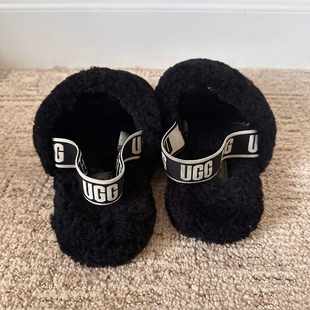 UGG Fluff Yeah Slide Black Elastic Strap Slipper Sandal Size 6 Cozy Loungewear - Picture 2 of 5